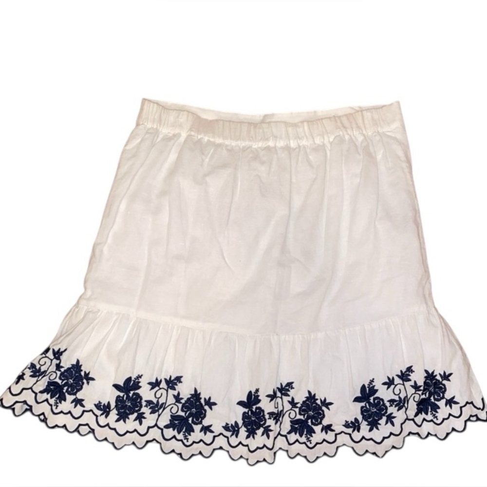 J. CREW Factory Navy Blue Floral Embroidered Mini Skirt White- Size Medium - Picture 2 of 7